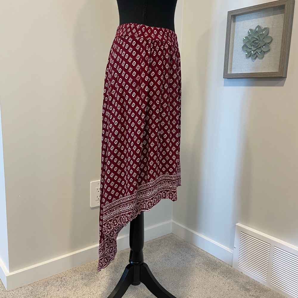 Lily Morgan Red & White Boho Asymmetrical Skirt 💯 Rayon EUC - Picture 3 of 9